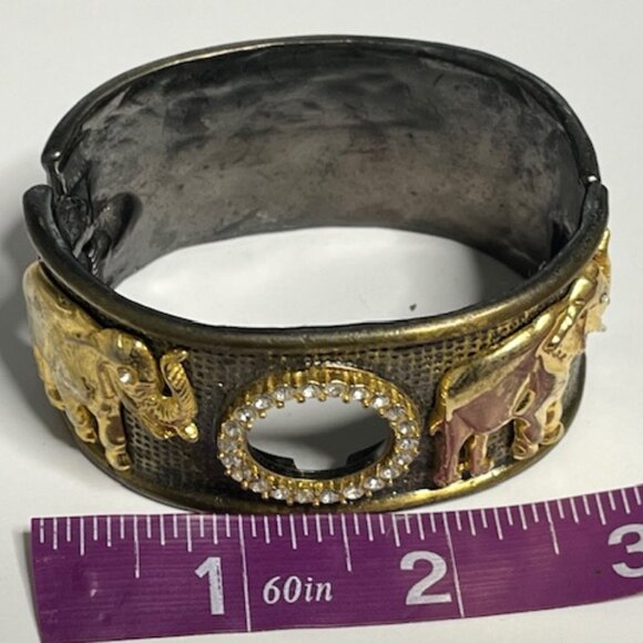VTG Elephant Rhinestones Hinged Bangle Bracelet Gold Antiqued Tone - Picture 15 of 16